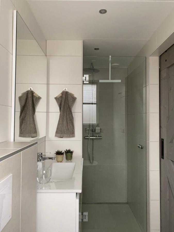 Bed and Breakfast Logeren Bij Grea Цвартслуіс Екстер'єр фото